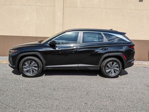 Used 2024 Hyundai Tucson Blue image 7