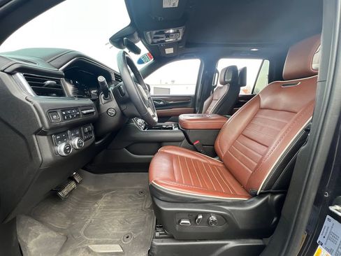 Used 2023 GMC Yukon Denali Ultimate image 28