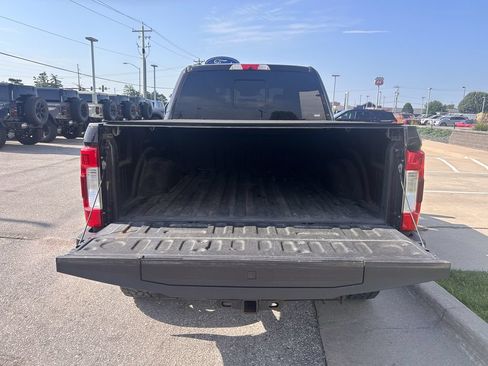 Used 2019 Ford F250 Lariat w/ Lariat Ultimate Package AWD/4WD image 16