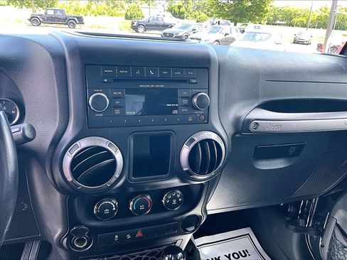 Used 2016 Jeep Wrangler Unlimited Sport w/ Mopar Black Appearance Group AWD/4WD image 26