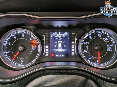 Used 2019 Jeep Cherokee Latitude Plus image 10