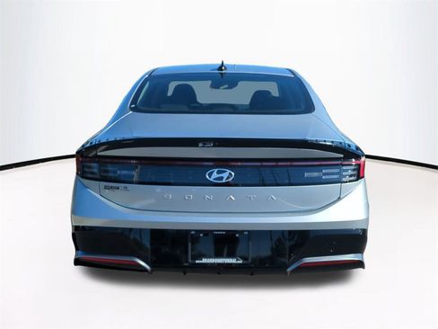 New 2026 Hyundai Sonata SEL image 6