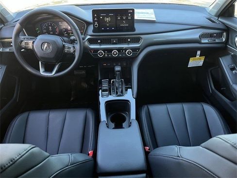Used 2026 Acura Integra image 11
