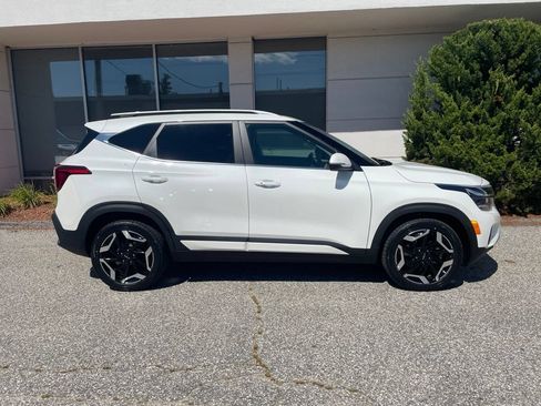 Used 2024 Kia Seltos SX AWD/4WD image 5