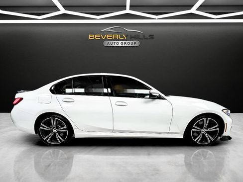 Used 2021 BMW 330i xDrive Sedan w/ M Sport Package AWD/4WD image 6