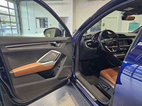 Used 2021 Audi Q3 2.0T Premium w/ Convenience Package image 19