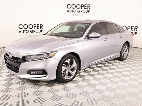 Used 2020 Honda Accord EX image 10