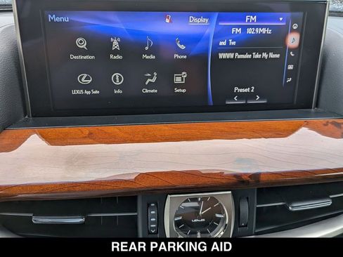 Used 2019 Lexus LX 570 4WD w/ Luxury Package image 23