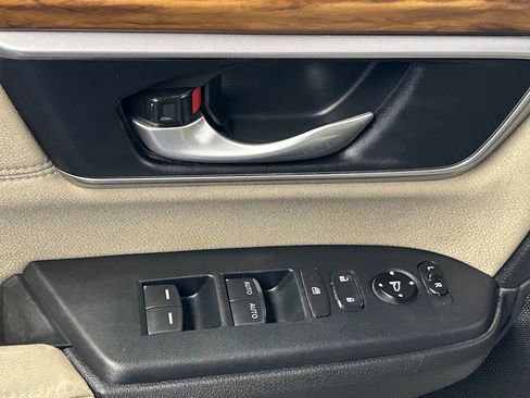 Certified 2019 Honda CR-V EX image 9