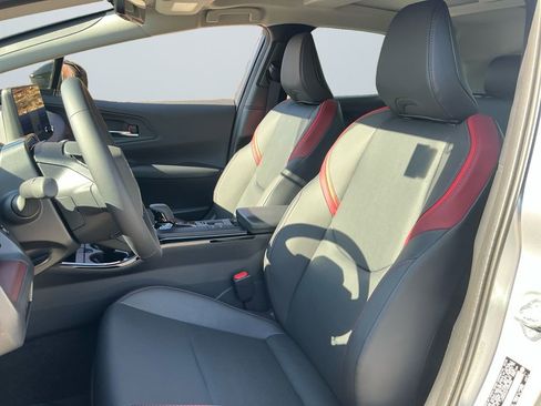 New 2026 Toyota Prius Plug-In Hybrid image 9