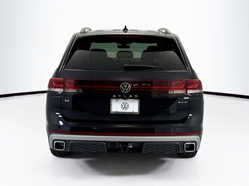 New 2026 Volkswagen Atlas Peak Edition AWD/4WD image 6