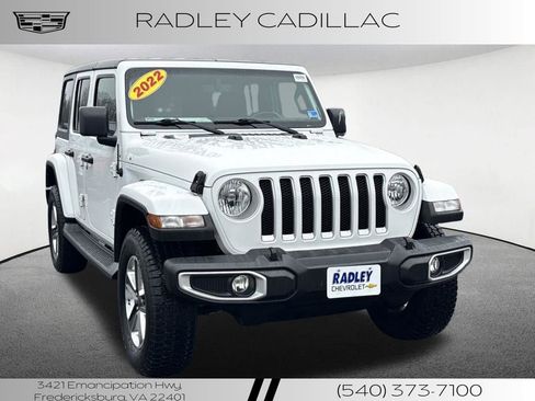Used 2022 Jeep Wrangler Unlimited Sahara w/ Cold Weather Group AWD/4WD image 23