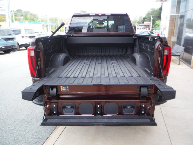 Used 2024 GMC Sierra 3500 Denali AWD/4WD image 26