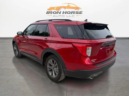 Used 2024 Ford Explorer XLT w/ Equipment Group 202A AWD/4WD image 7