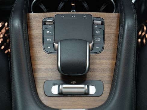 Used 2024 Mercedes-Benz GLS 450 4MATIC image 18