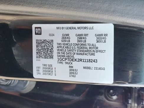 Used 2024 Chevrolet Colorado Z71 w/ Z71 Convenience Package 2 AWD/4WD image 30