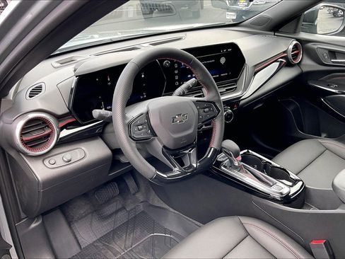 New 2026 Chevrolet Trax RS w/ Driver Confidence Package image 6