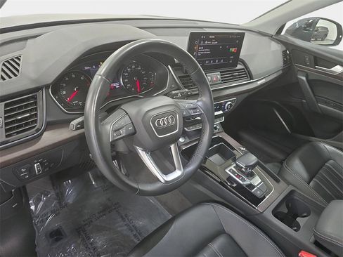 Certified 2023 Audi Q5 2.0T Premium w/ Convenience Package image 13