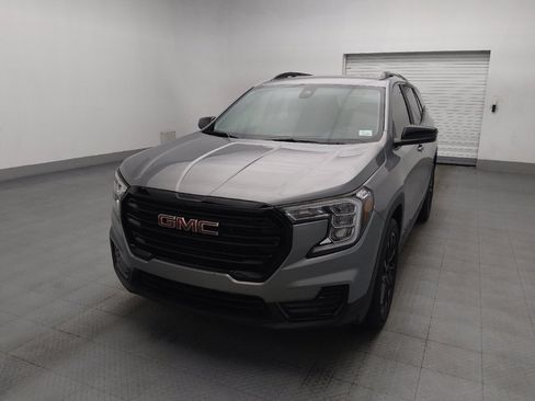 Used 2023 GMC Terrain SLE w/ Elevation Edition FWD image 15