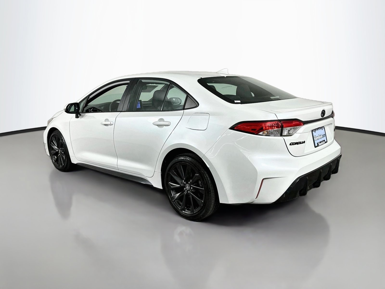 Certified 2023 Toyota Corolla SE FWD image 5