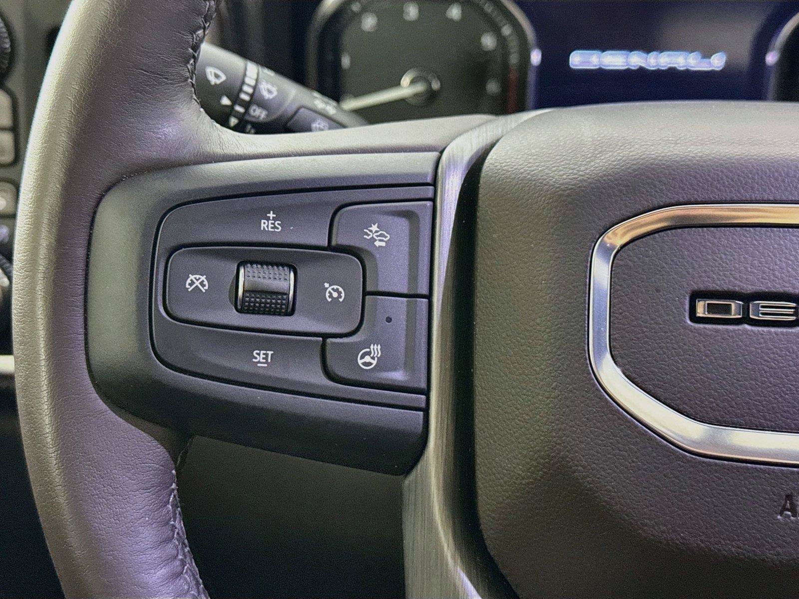 Used 2022 GMC Sierra 2500 Denali w/ Denali Ultimate Package AWD/4WD image 16