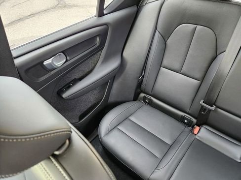 Certified 2024 Volvo XC40 B5 Plus image 15