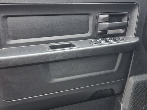 Used 2018 RAM 1500 Express AWD/4WD image 22