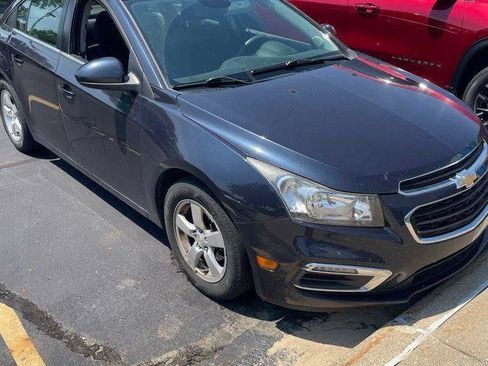Used 2016 Chevrolet Cruze LT FWD image 4