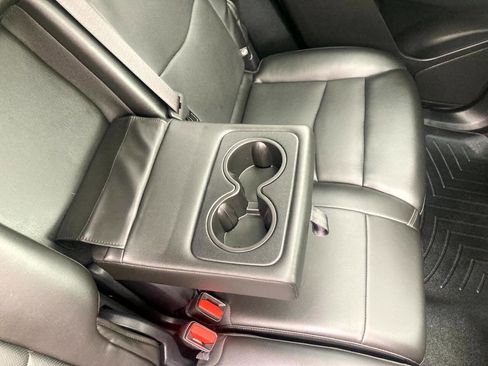 Used 2021 Cadillac XT6 Premium Luxury image 13