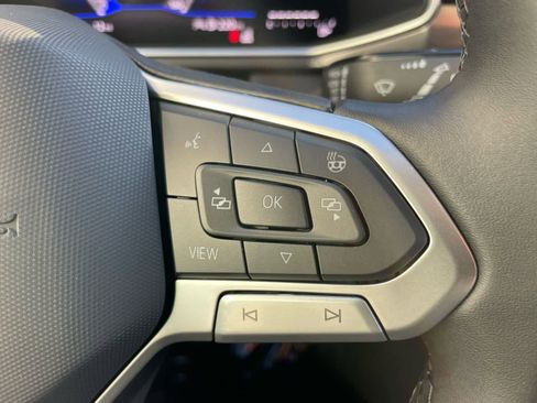 New 2026 Volkswagen Taos SE FWD image 33