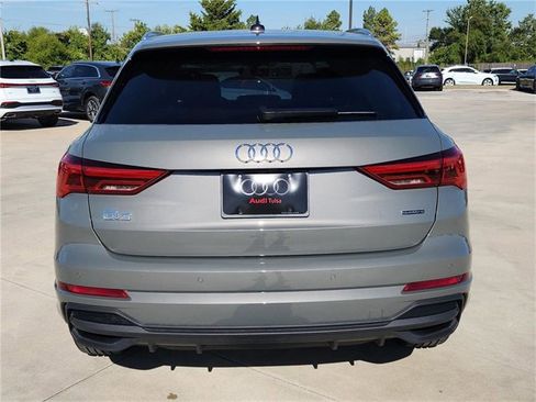 Certified 2025 Audi Q3 2.0T Premium w/ Convenience Package image 6