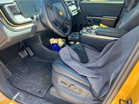 Used 2022 Rivian R1T Adventure AWD/4WD image 11