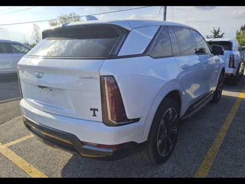 Used 2025 Cadillac Escalade IQ Sport 1 AWD/4WD image 7