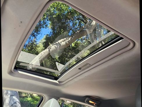 Used 2005 Chrysler 300 Touring image 40