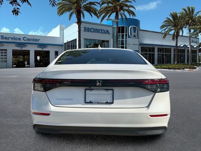 Certified 2024 Honda Accord EX image 7