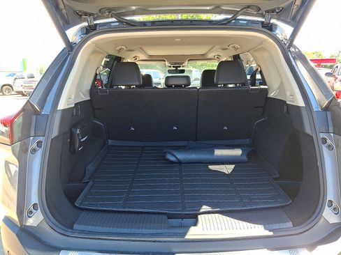 Used 2023 Nissan Rogue Platinum w/ Platinum Premium Package image 30