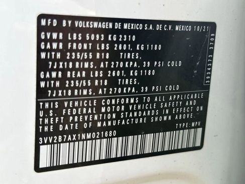 Used 2022 Volkswagen Tiguan SE image 32