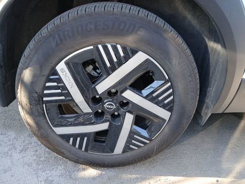 Certified 2025 Nissan Kicks SV image 4