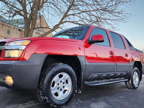 Used 2003 Chevrolet Avalanche 4x4 w/ Suspension Package, Off-Road image 8