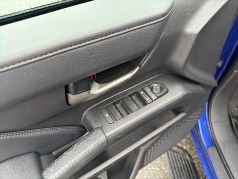 Used 2025 Toyota Tacoma Limited image 12