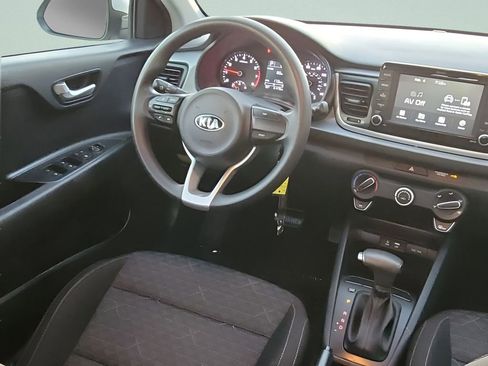 Used 2020 Kia Rio LX image 16