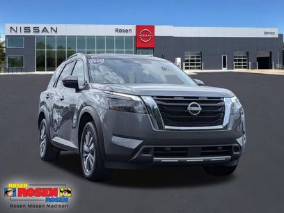Certified 2025 Nissan Pathfinder SL