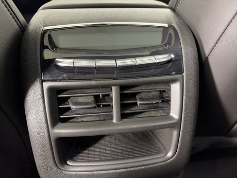 Used 2022 Cadillac XT5 Premium Luxury w/ Technology Package image 19