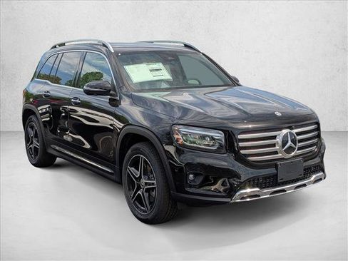 New 2026 Mercedes-Benz GLB 250 4MATIC image 7