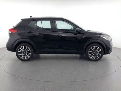 Used 2024 Nissan Kicks SV FWD image 11