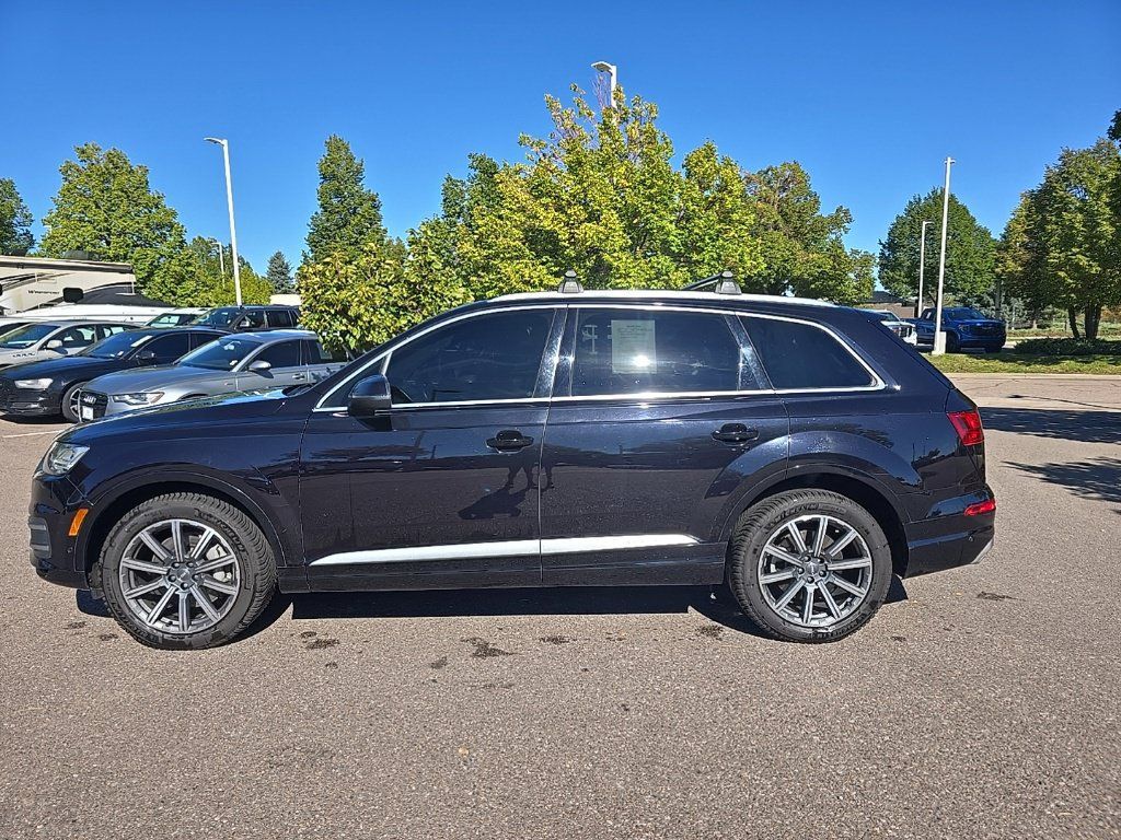 Used 2019 Audi Q7 3.0T Prestige AWD/4WD image 2