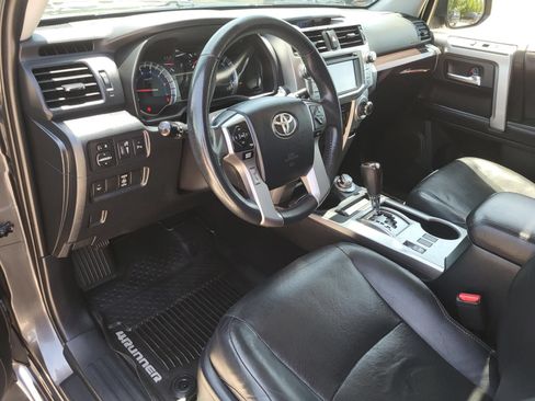 Used 2018 Toyota 4Runner Limited AWD/4WD image 21
