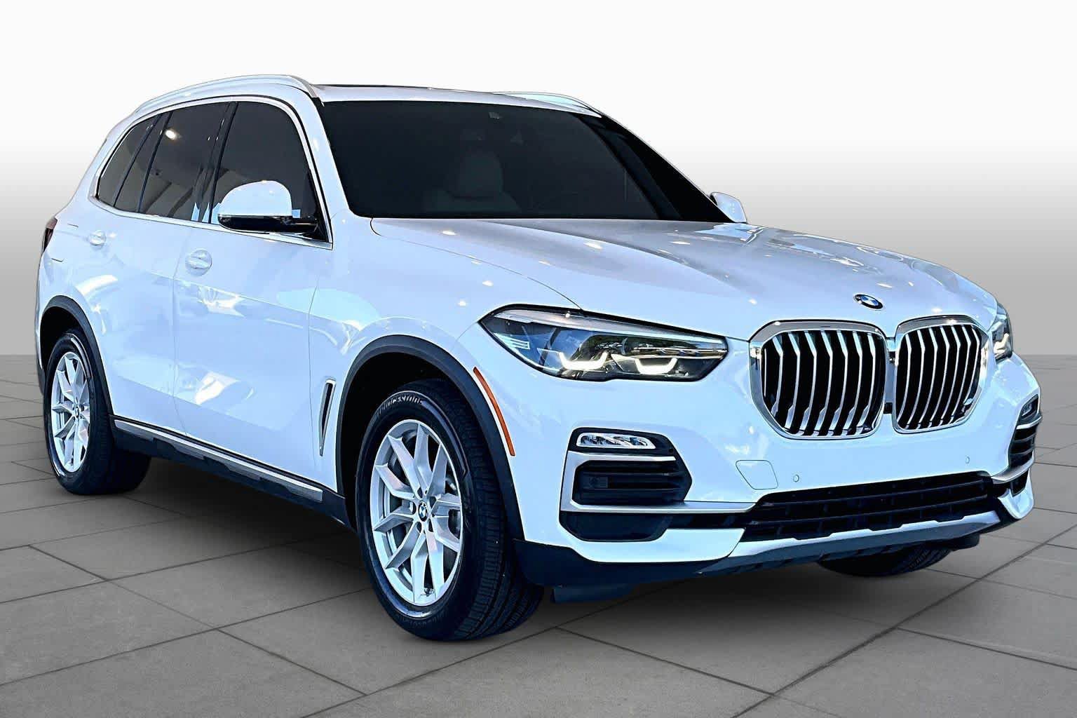 Used 2019 BMW X5 xDrive40i w/ Convenience Package AWD/4WD image 2