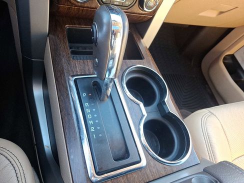 Used 2013 Ford F150 Lariat w/ Lariat Chrome Pkg image 16