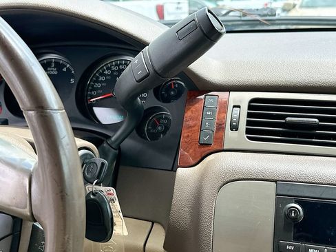 Used 2013 GMC Yukon SLE w/ Convenience Package RWD image 22